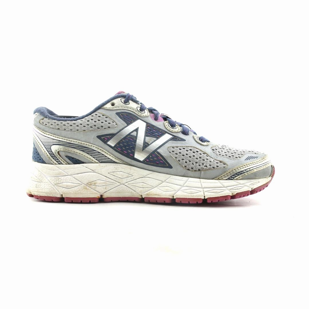 NEW BALANCE 840V3 Walking Womens New Balance Shoes