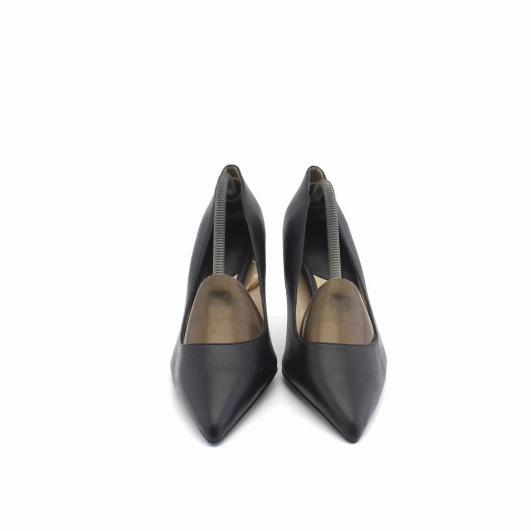 MNG . Olivia Munn In High Heels