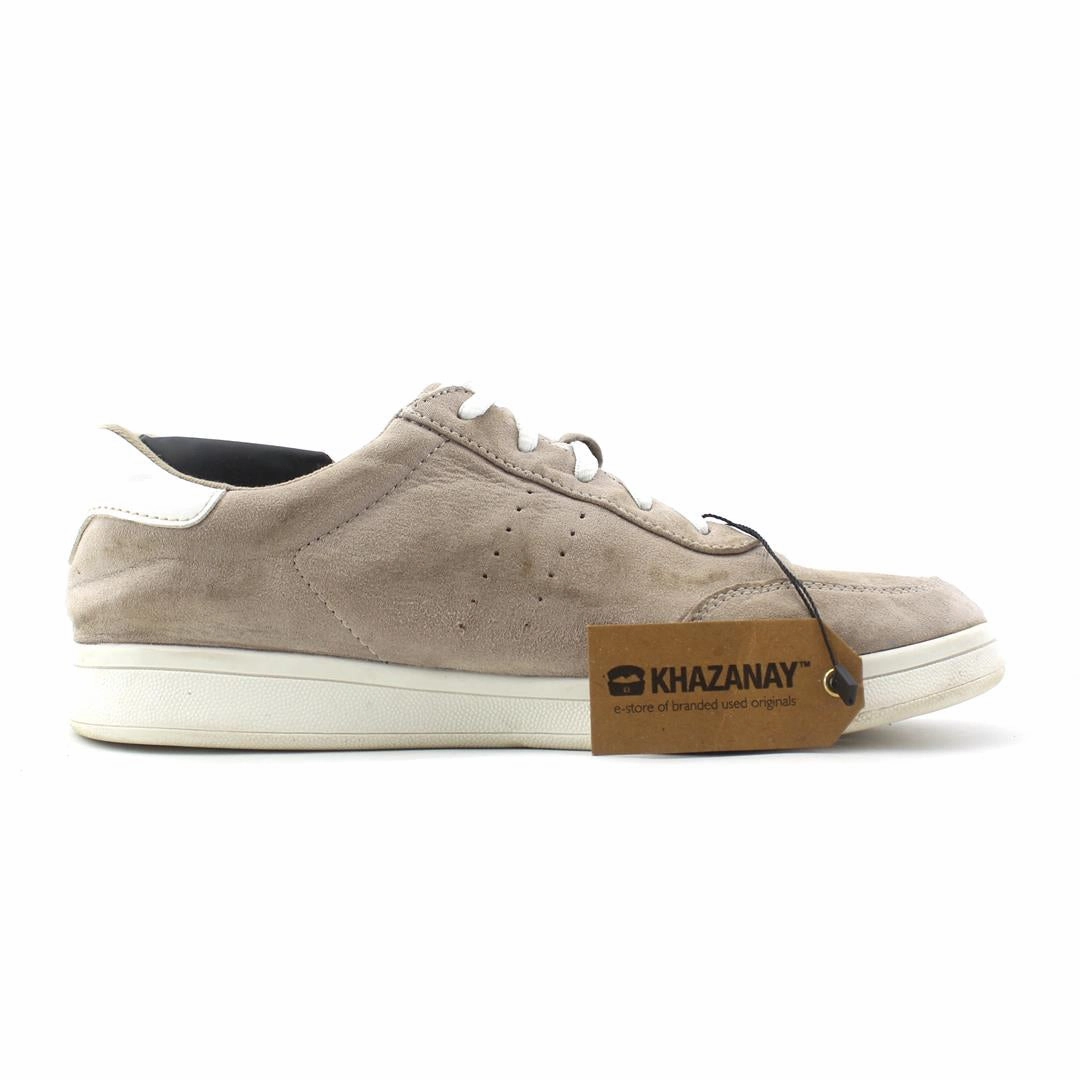 Casual Nike Running Shoes OLD NAVY .