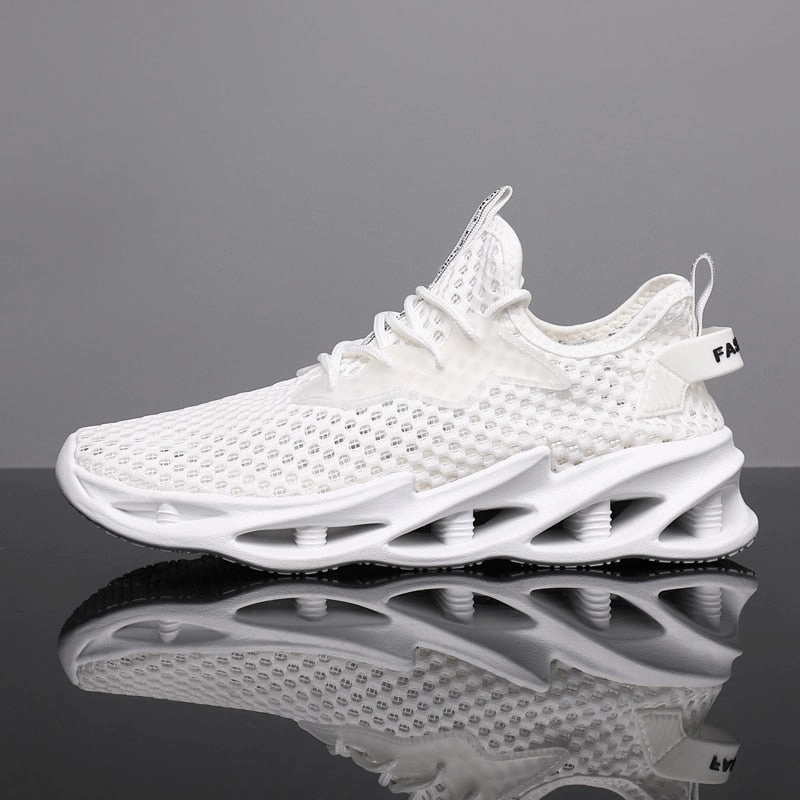 Sneakers News West Louis Vulcanize Breathable No-slip Lac-up Sneakers
