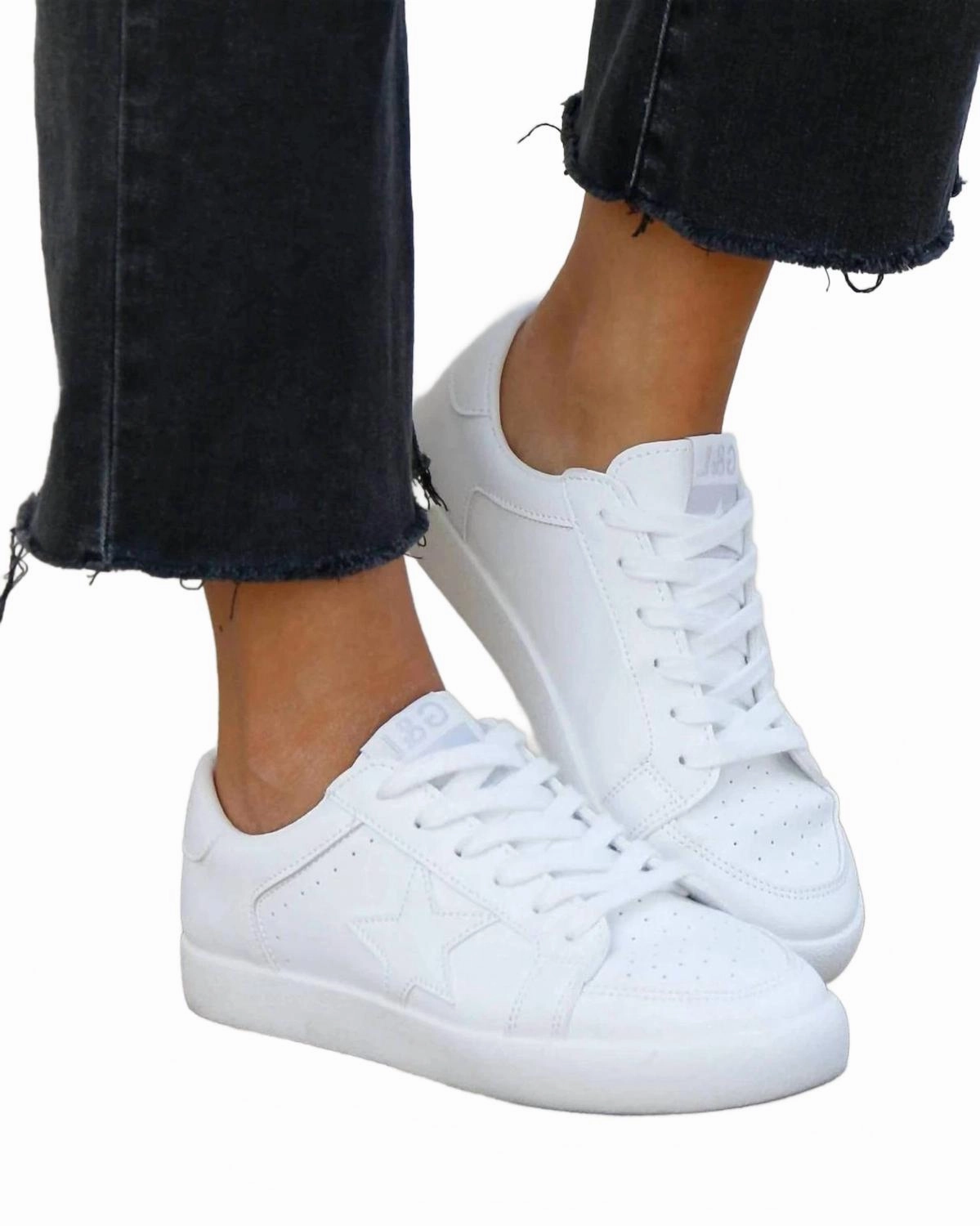 Women's Star Sneaker In White Premiata Sneakers