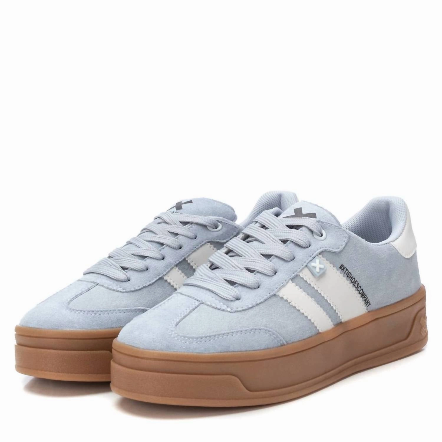Sneakers Define Women's Trainer Sneakers In Blue