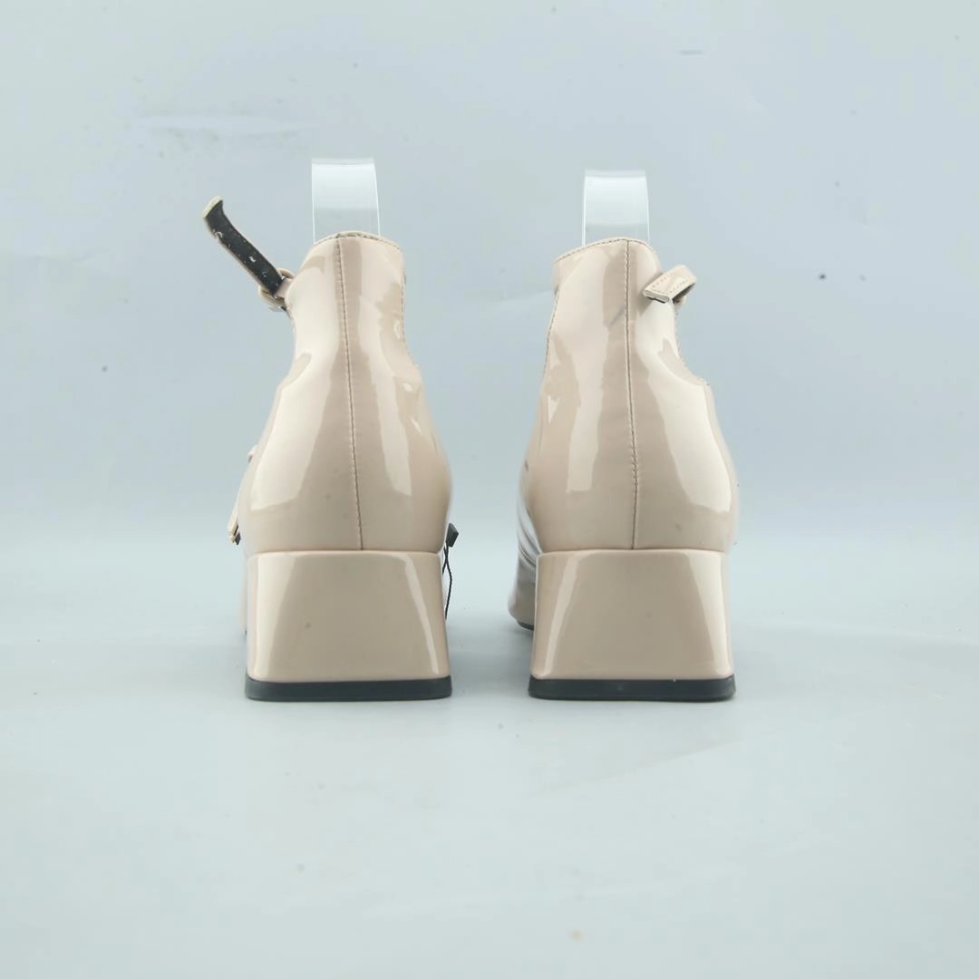 Thigh High Boots With Kitten Heel ZARA. .