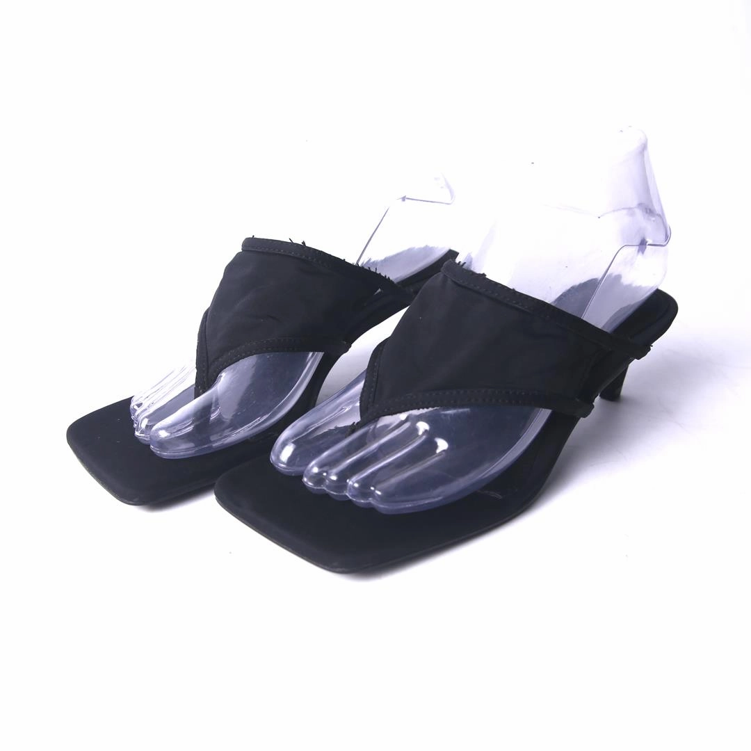 ZARA. . High Heeled Saddle Shoes