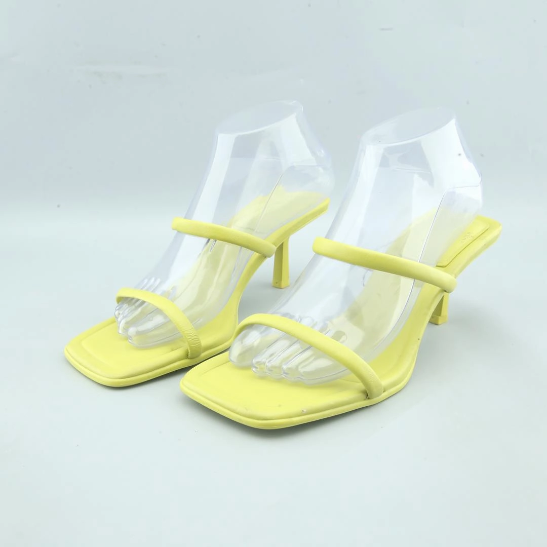 Short High Heeled Boots ZARA. .